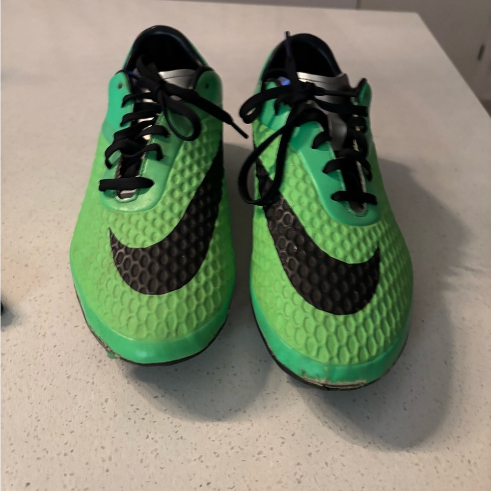 Nike Soccer cleats 2013 nike hypervenom FG neo 
Colour 
lime/black/total crimson